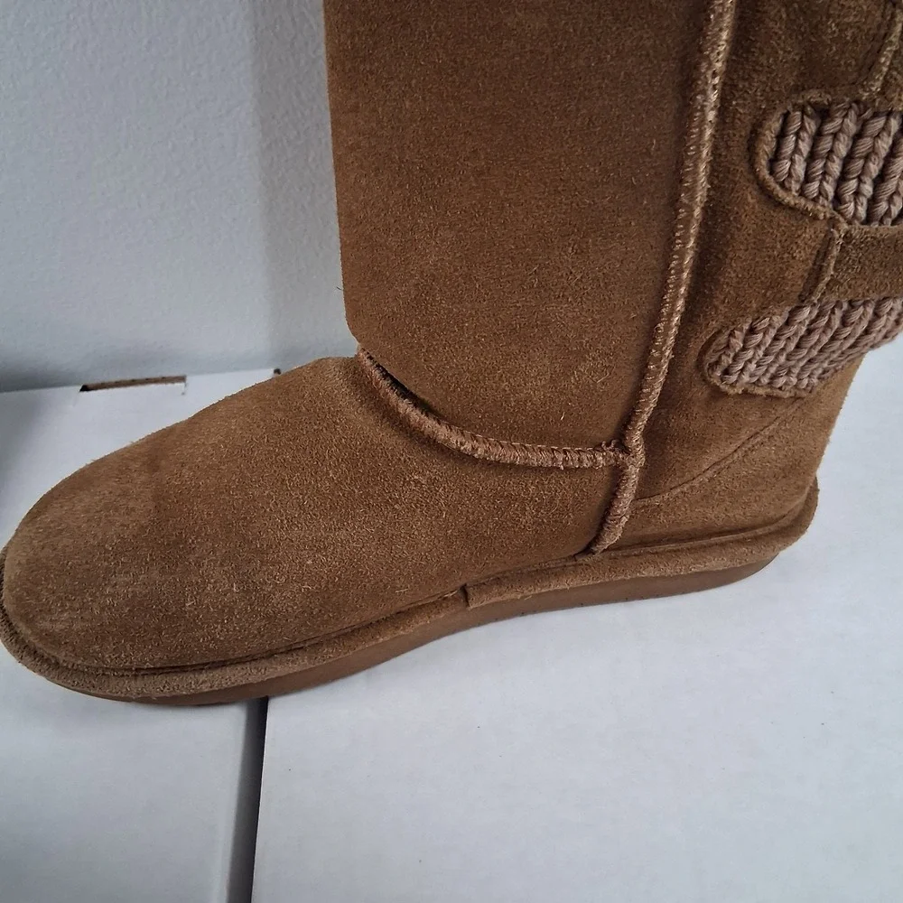 Bearpaw Boshie Youth HIckory Tan Boots Buckle size 5 Suede Sheepskin Wool Lining